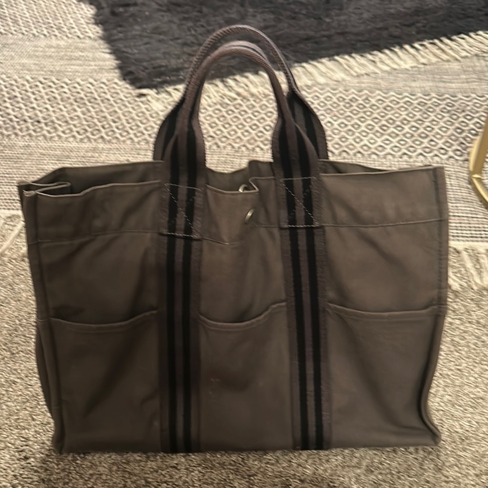 Stylish Hermes Gray Tote Bag